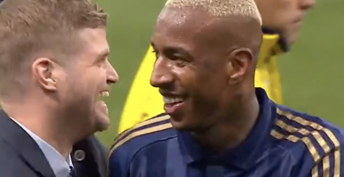 Fenerbahçe Kayserispor deplasmanında 4-0 kazandı.